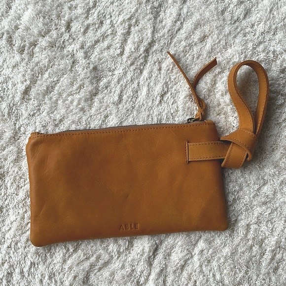 Able Handbags - NWOT Able Rachel Wristlet